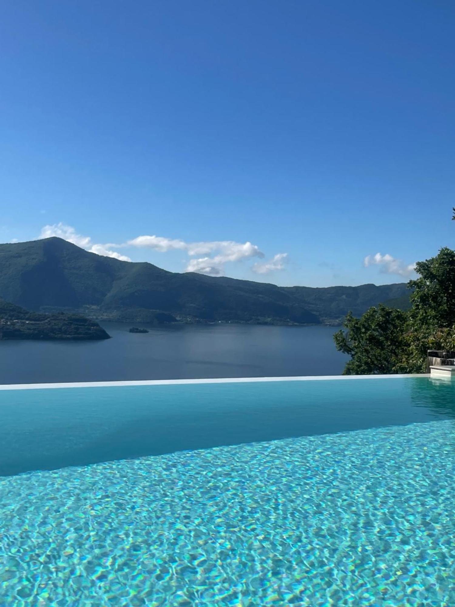 Mia Isola With Lake View, Garden And Swimming Pool Parzanica Esterno foto