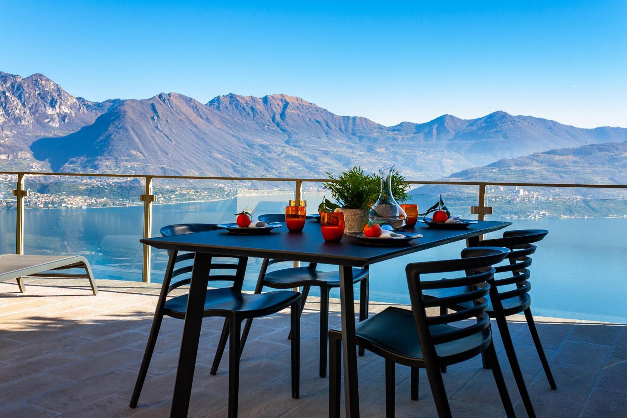 Mia Isola With Lake View, Garden And Swimming Pool Parzanica Esterno foto
