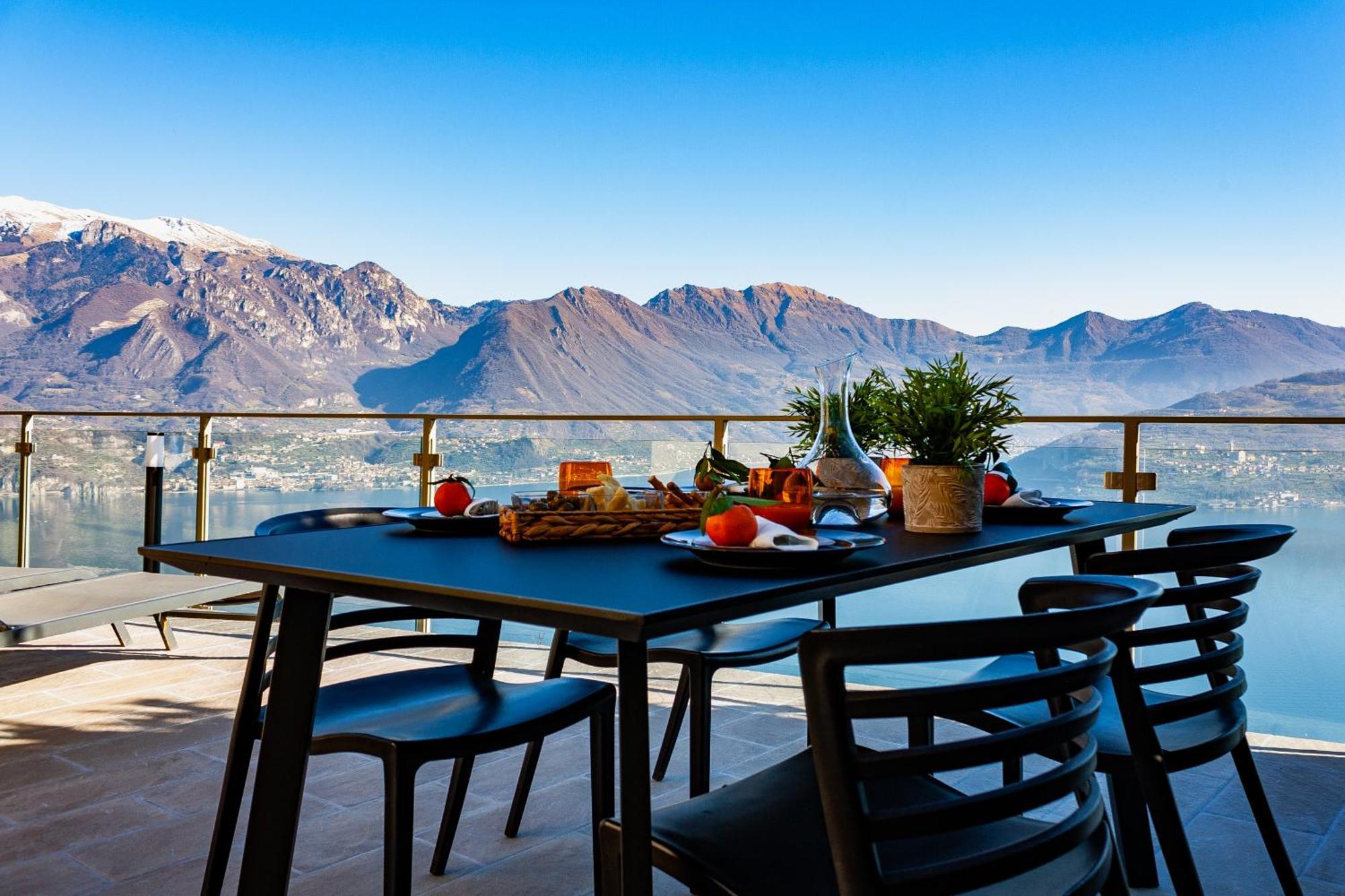 Mia Isola With Lake View, Garden And Swimming Pool Parzanica Esterno foto