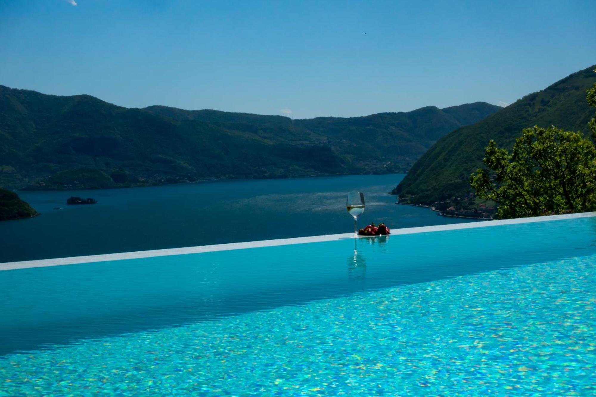 Mia Isola With Lake View, Garden And Swimming Pool Parzanica Esterno foto